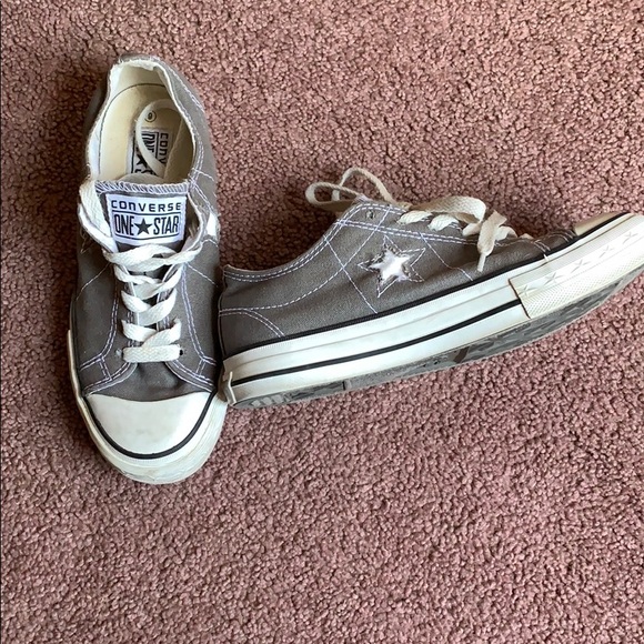 Converse Shoes - Women Converse one star sneakers